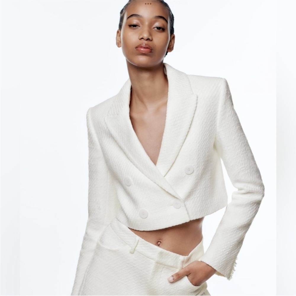 NWT ZARA Textured Oyster Copped Blazer in White